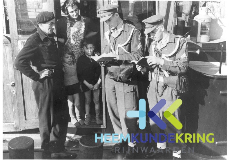 Grenscontrole aan boord Coll. HKR geschonken door C.vdPijl (2)